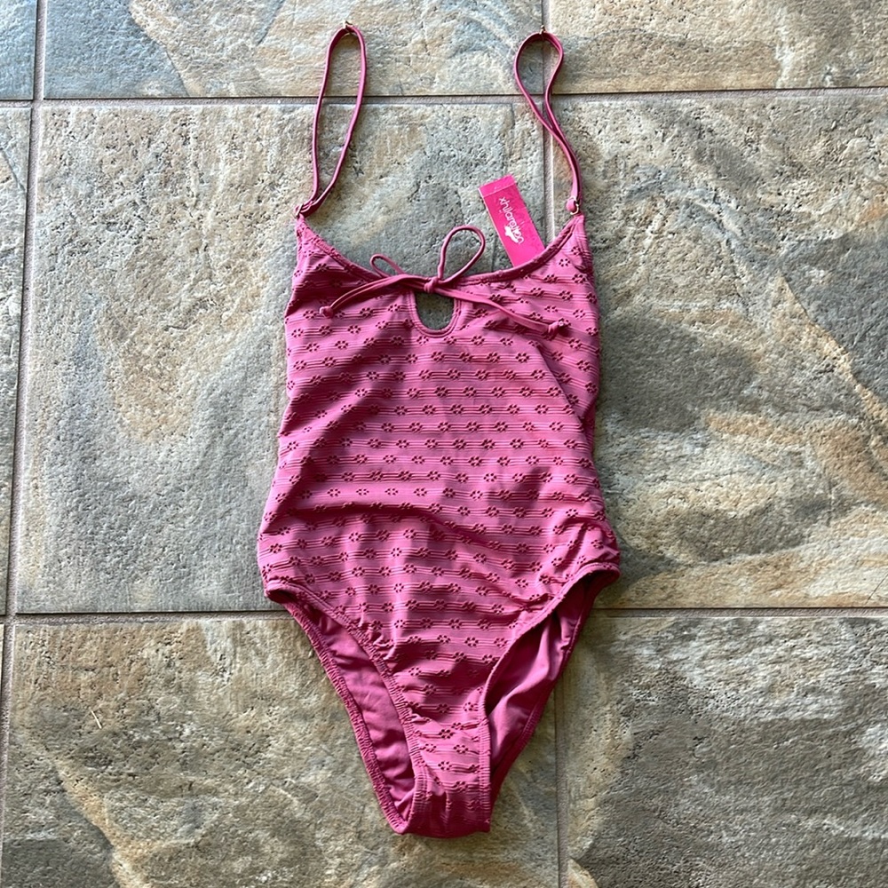 One piece swim suit